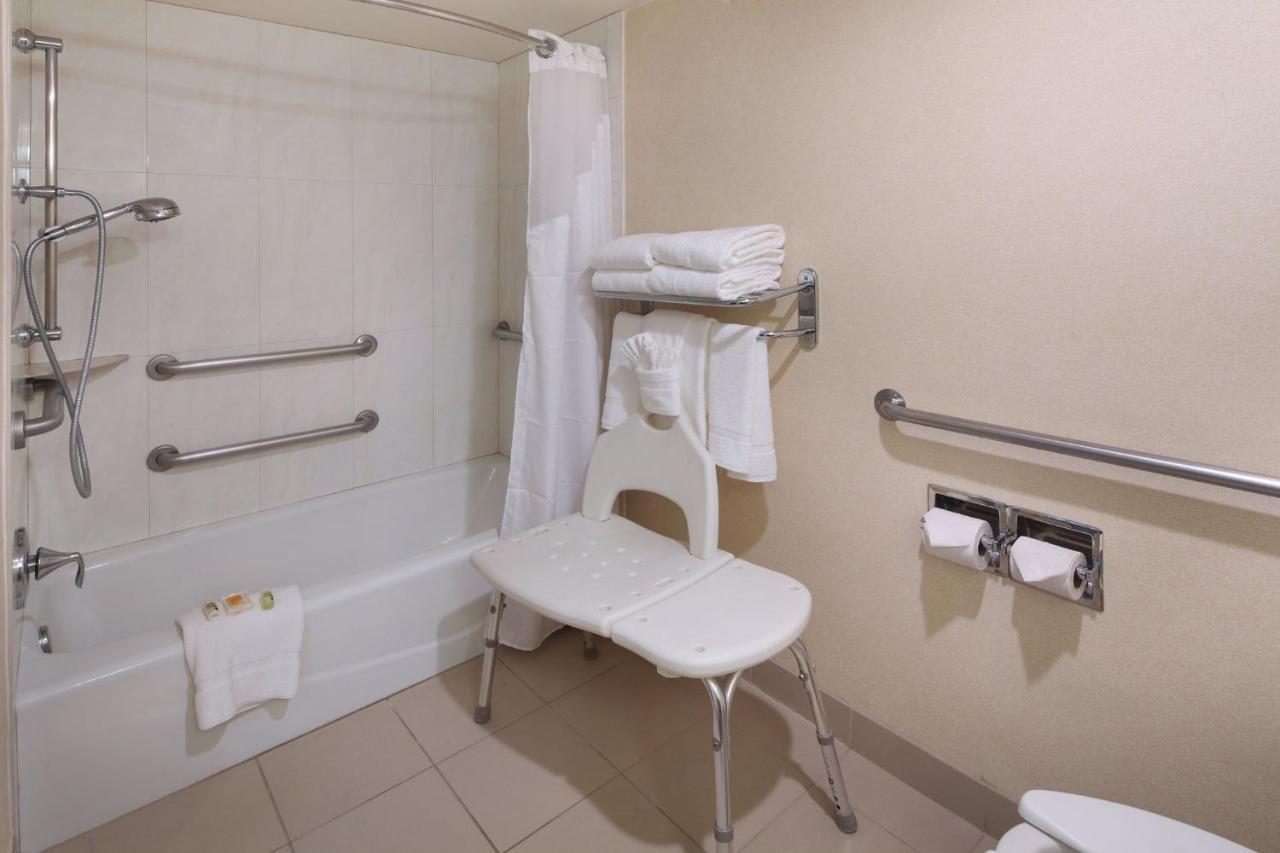Holiday Inn Hotel & Suites Anaheim By Ihg Buitenkant foto