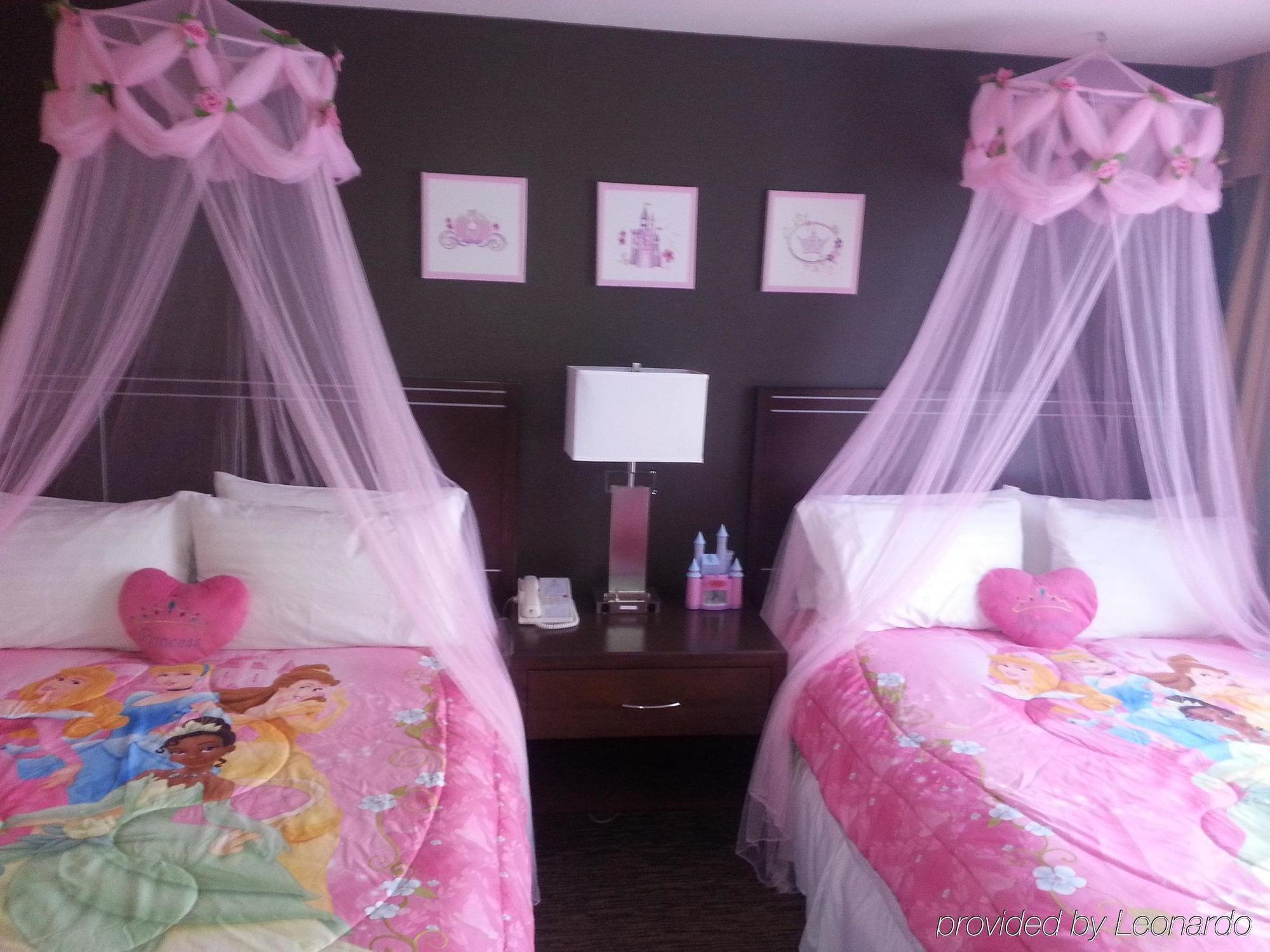 Holiday Inn Hotel & Suites Anaheim By Ihg Buitenkant foto